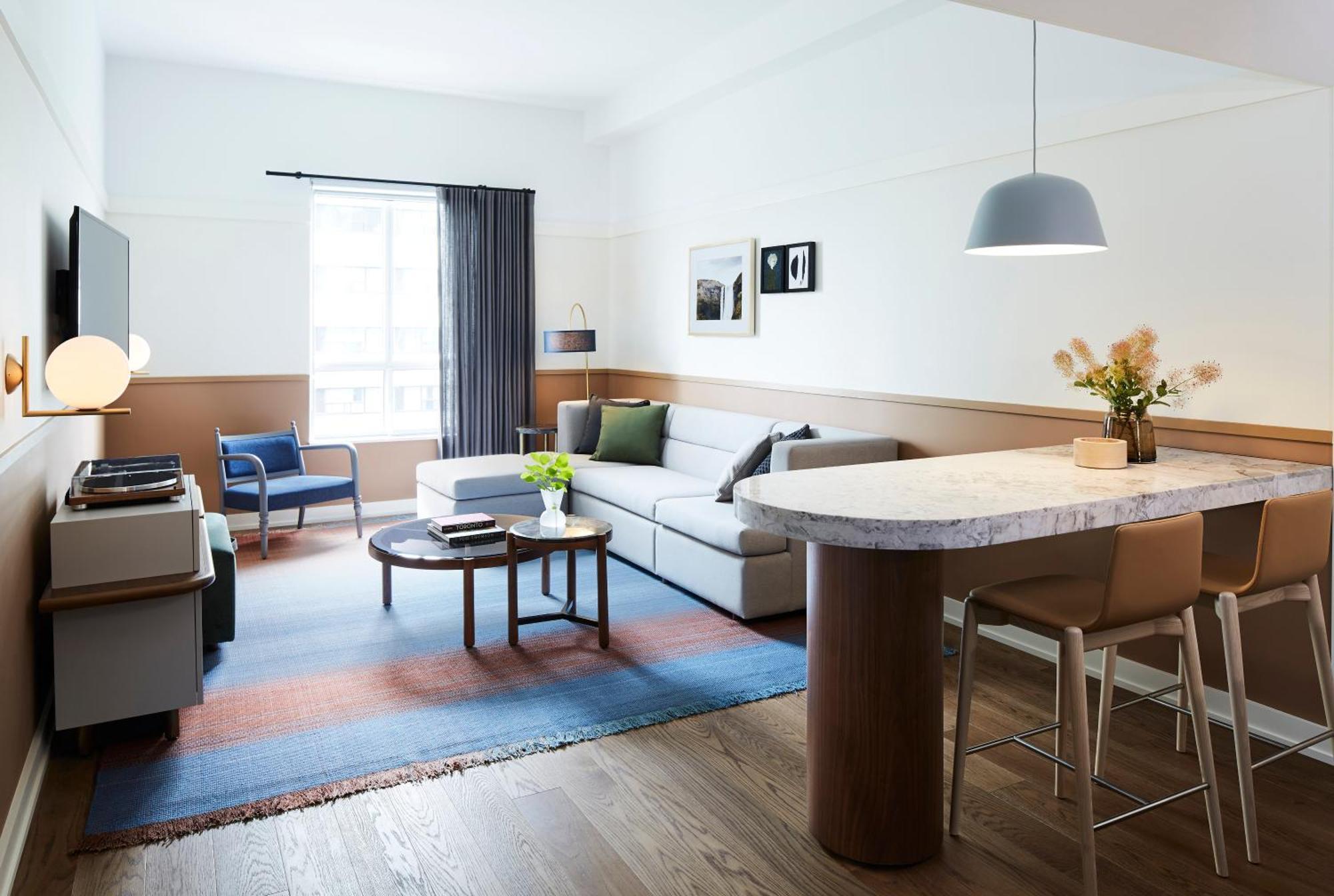 1 King One-Bedroom Suite,1277317792:JPEG