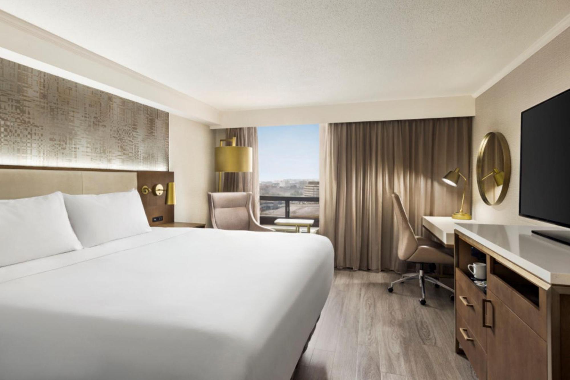 Superior King Room
