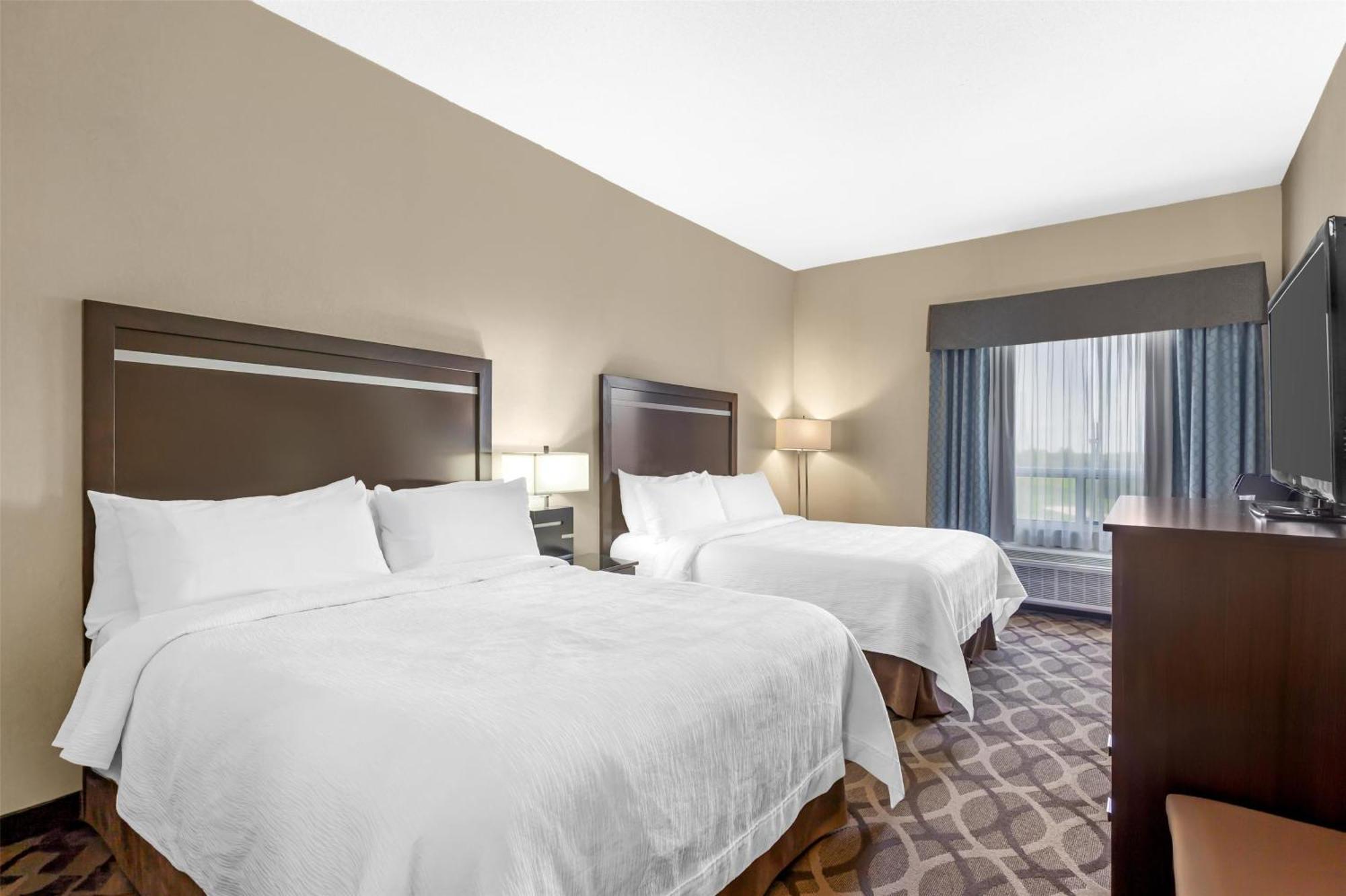 Queen Room with Two Queen Beds - Non-Smoking,1676733464:JPEG